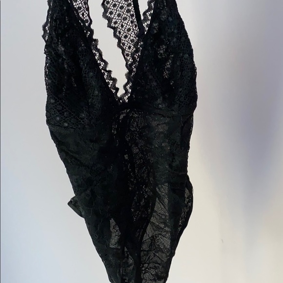Lace black bodysuit - Picture 2 of 3